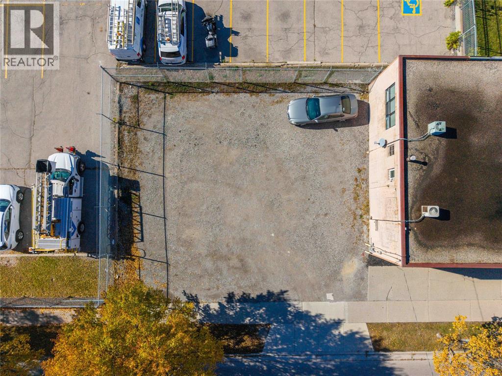 219 Lochiel Street, Sarnia, Ontario  N7T 4C8 - Photo 42 - 26000405