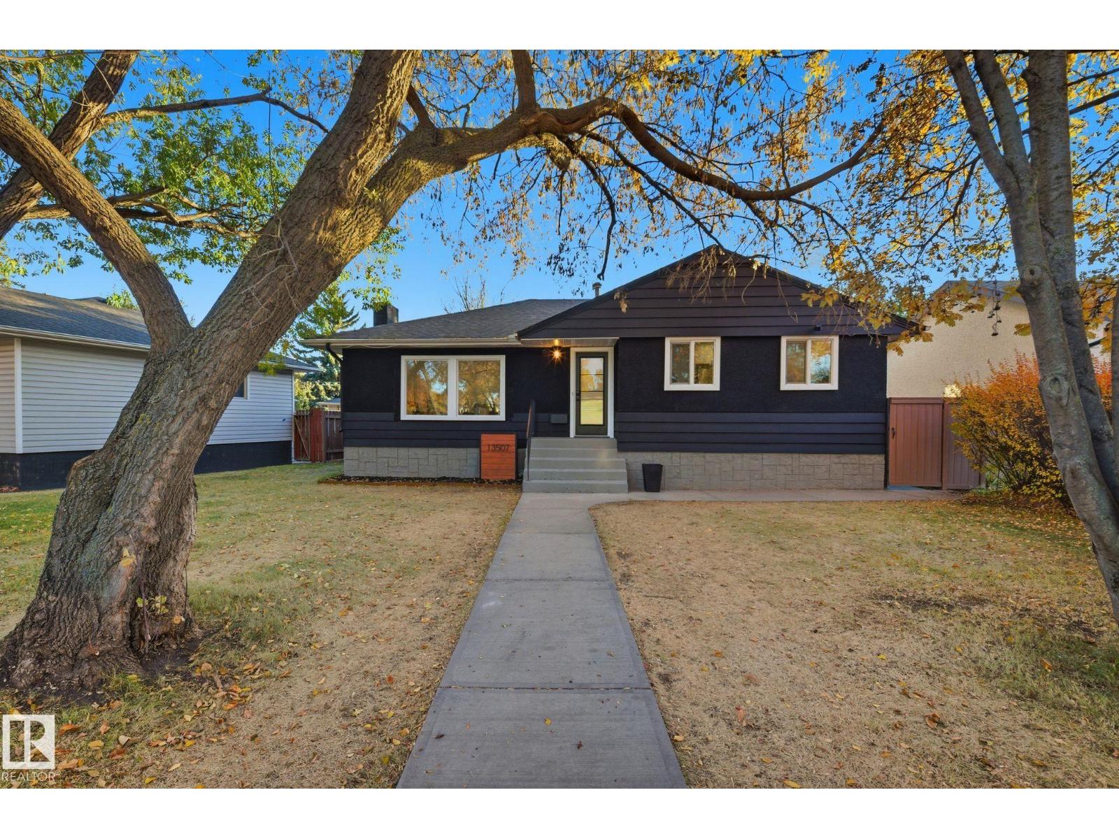 13507 124 Av Nw, Edmonton, Alberta  T5L 3A7 - Photo 1 - E4469257