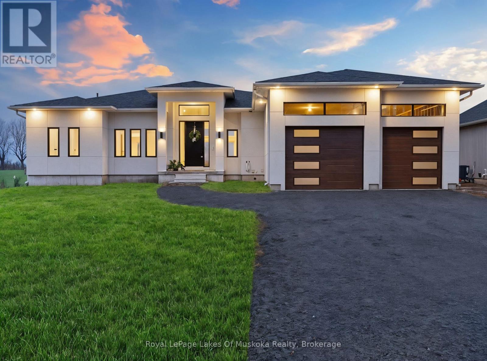 23 Henry Ball Court, Oro-Medonte, Ontario  L0K 2G1 - Photo 3 - S12449555