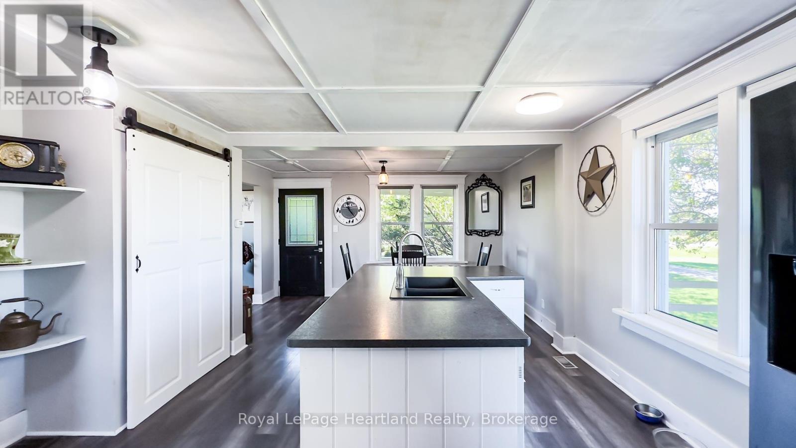 82376 Bluewater Highway, Ashfield-Colborne-Wawanosh, Ontario N7A 3Y3 - Photo 11 - X12368613