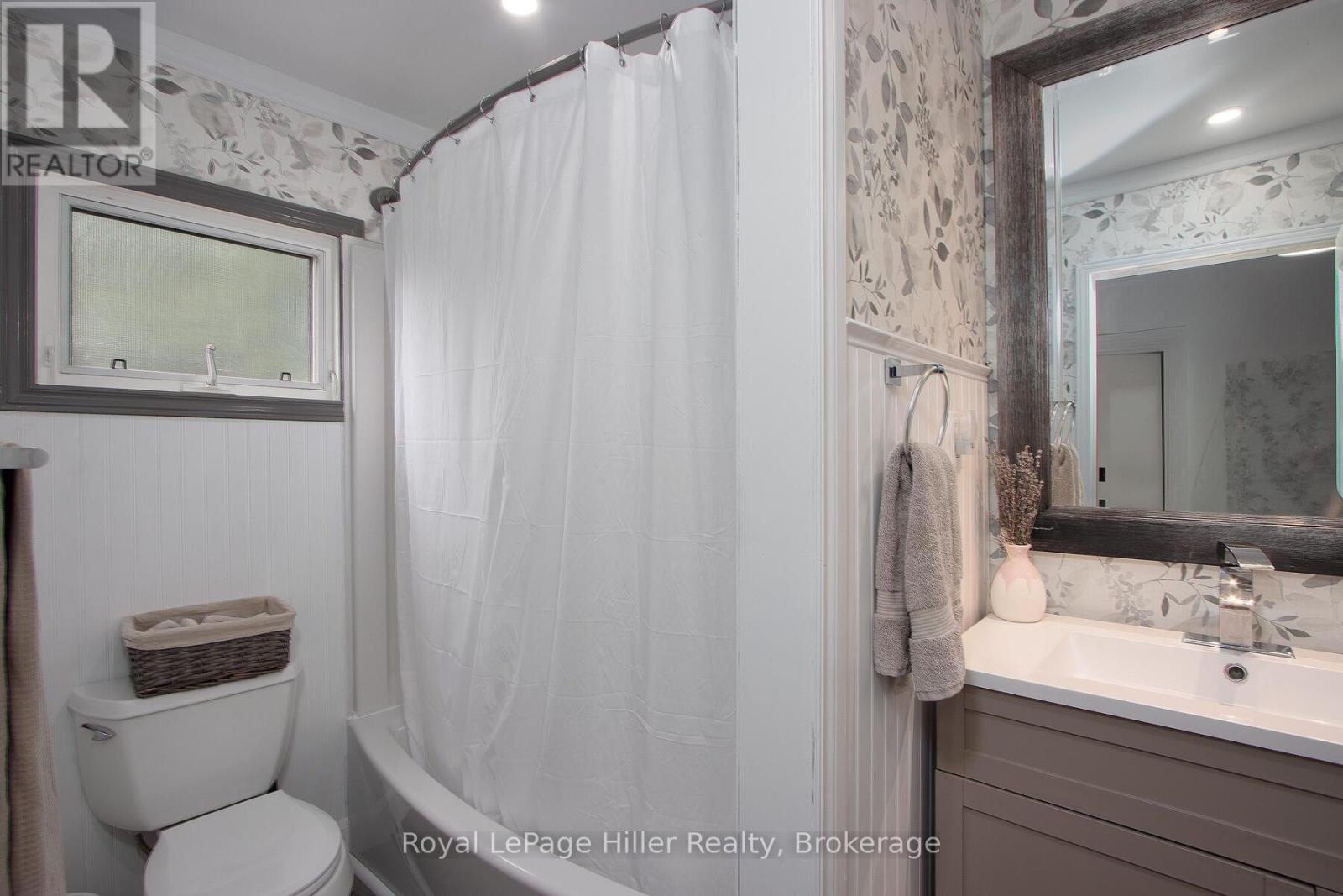 53 George Street E, Huron East, Ontario  N0K 1W0 - Photo 19 - X12501934