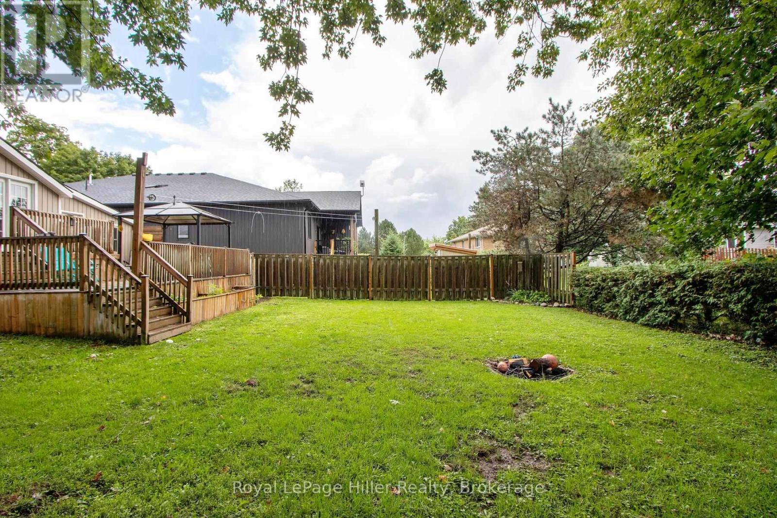 53 George Street E, Huron East, Ontario  N0K 1W0 - Photo 39 - X12501934