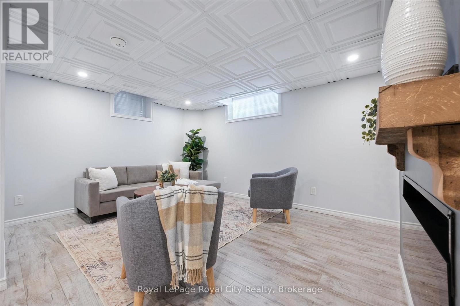 98 Kay Crescent, Centre Wellington (Fergus), Ontario  N1M 0G2 - Photo 34 - X12672404