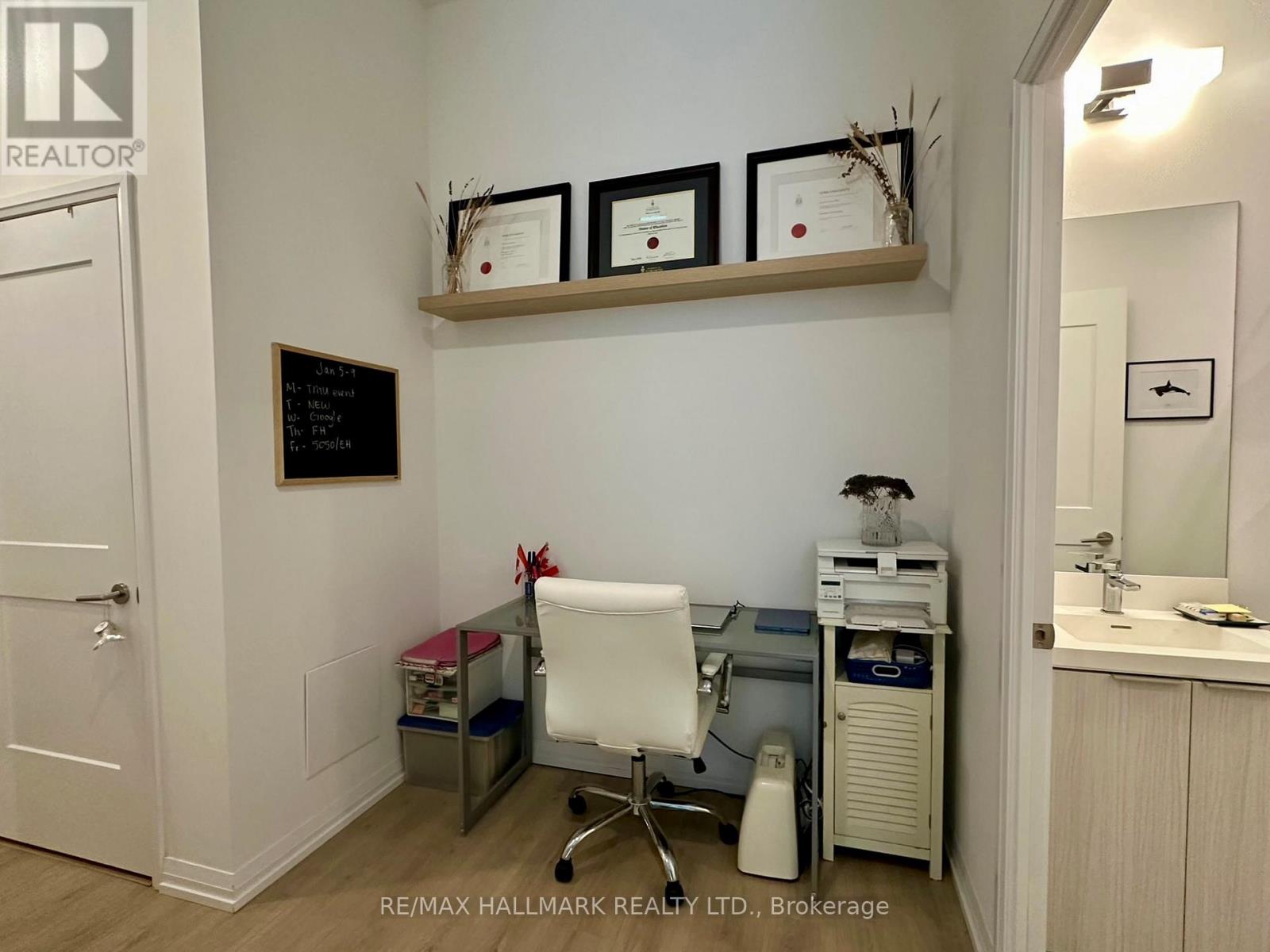 214 - 50 Dunfield Avenue, Toronto, Ontario  M4S 0E4 - Photo 14 - C12672106