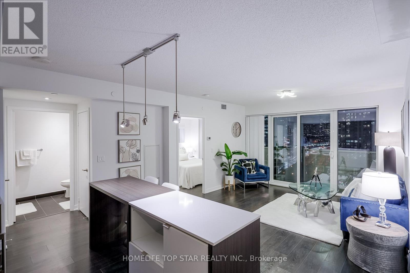 1406 - 100 Harbour Street, Toronto, Ontario  M5J 0B5 - Photo 13 - C12672120