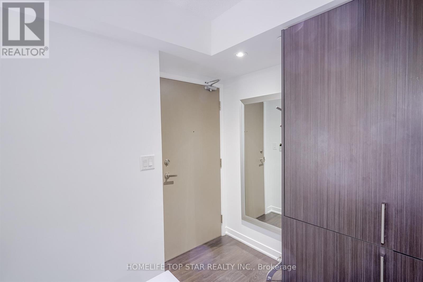 1406 - 100 Harbour Street, Toronto, Ontario  M5J 0B5 - Photo 5 - C12672120