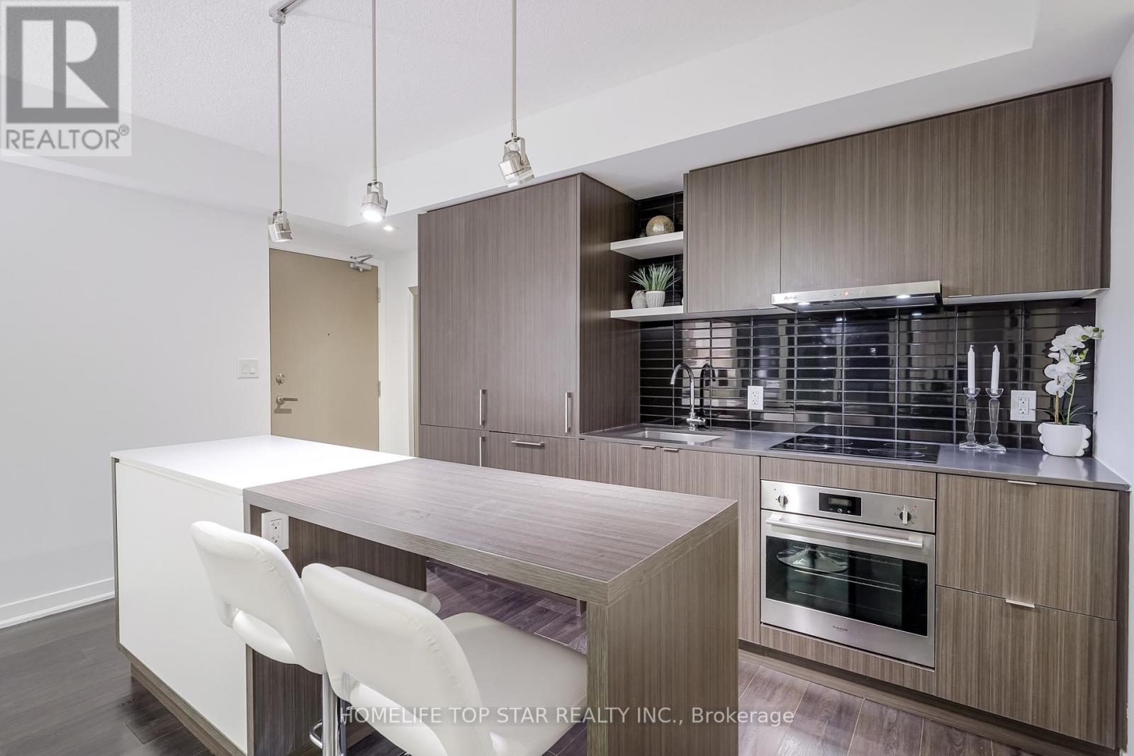 1406 - 100 Harbour Street, Toronto, Ontario  M5J 0B5 - Photo 8 - C12672120