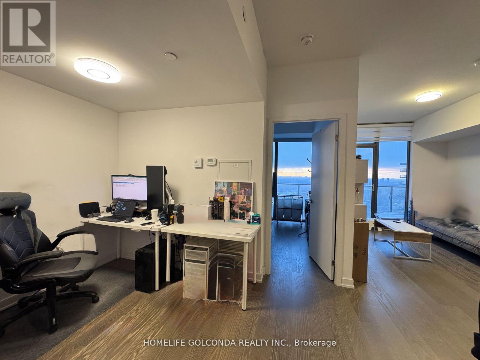 4006 - 11 Wellesley Street W, Toronto, Ontario  M4Y 1E8 - Photo 11 - C12672168