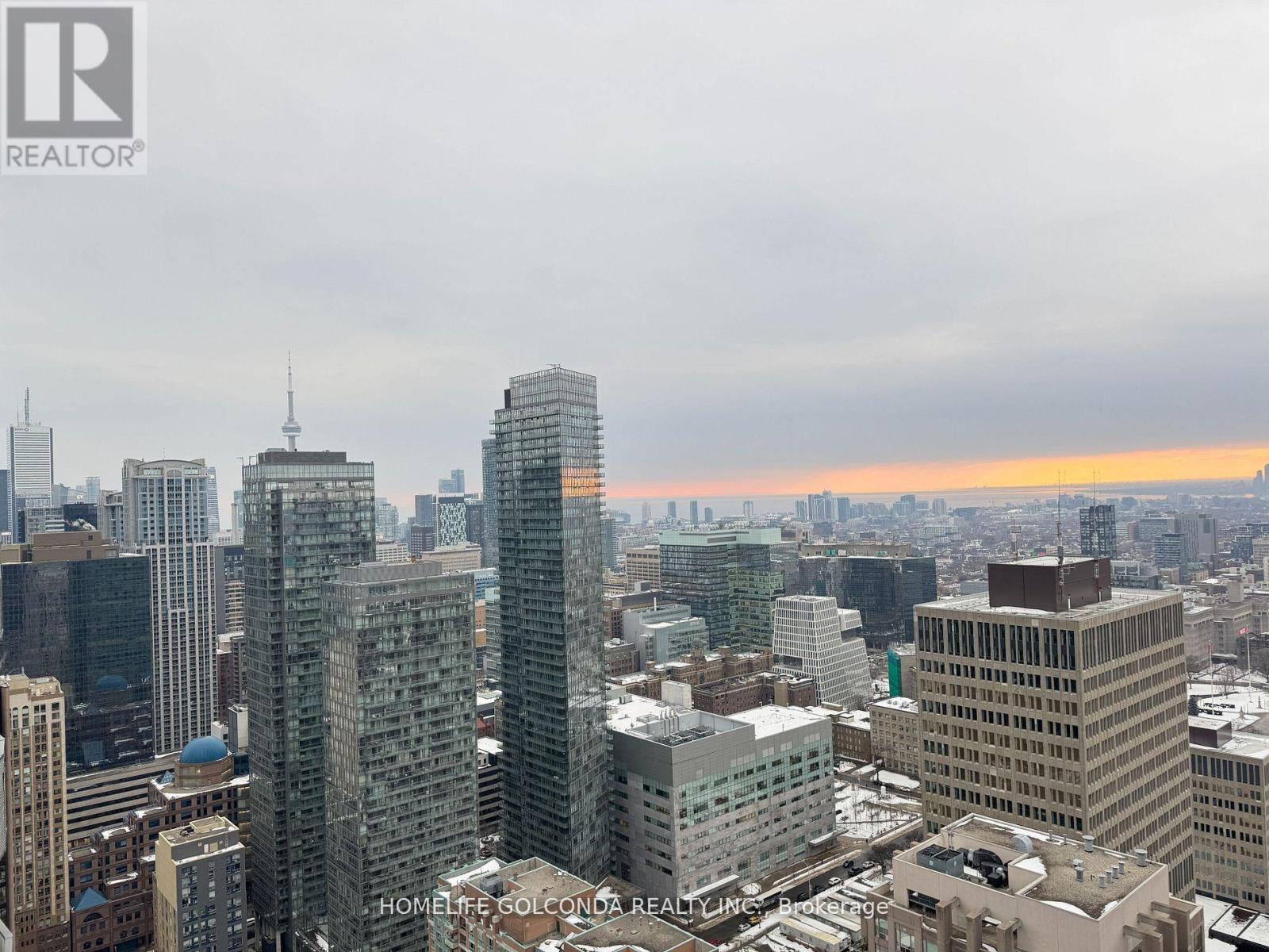 4006 - 11 Wellesley Street W, Toronto, Ontario  M4Y 1E8 - Photo 4 - C12672168