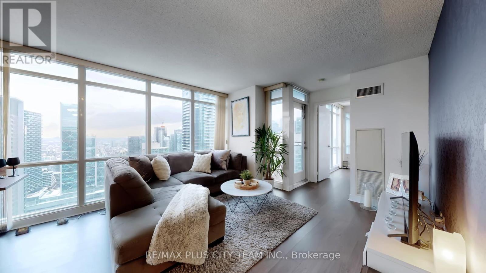 5106 - 11 Brunel Court, Toronto, Ontario  M5V 3Y3 - Photo 3 - C12672170