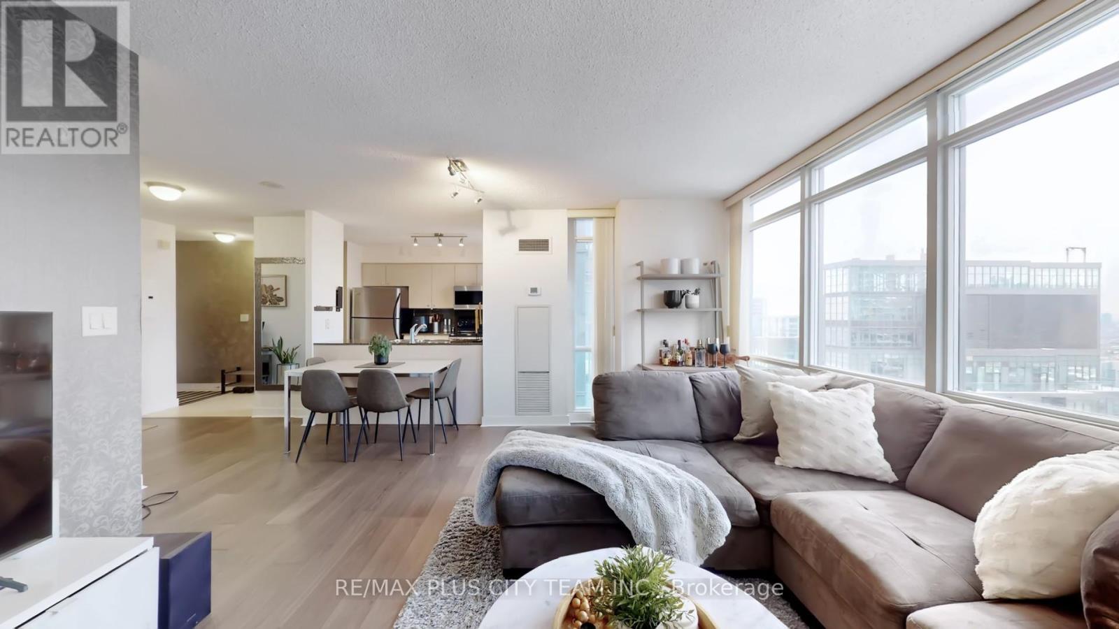 5106 - 11 Brunel Court, Toronto, Ontario  M5V 3Y3 - Photo 5 - C12672170