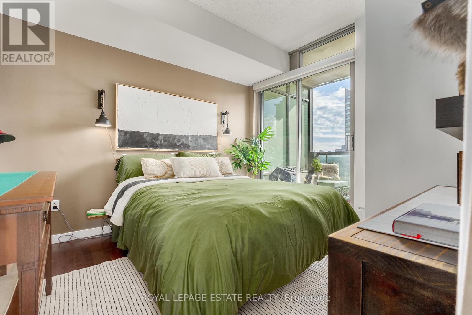 1003 - 281 Mutual Street, Toronto, Ontario  M4Y 3C4 - Photo 25 - C12672252