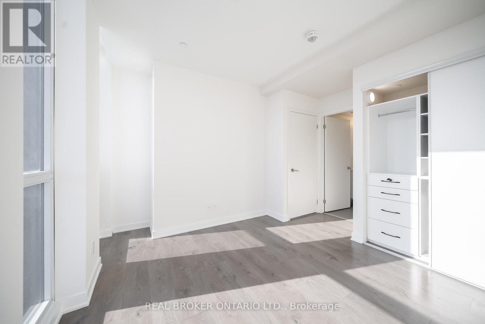 2211 - 2 Sonic Way, Toronto, Ontario  M3C 1P0 - Photo 10 - C12672330