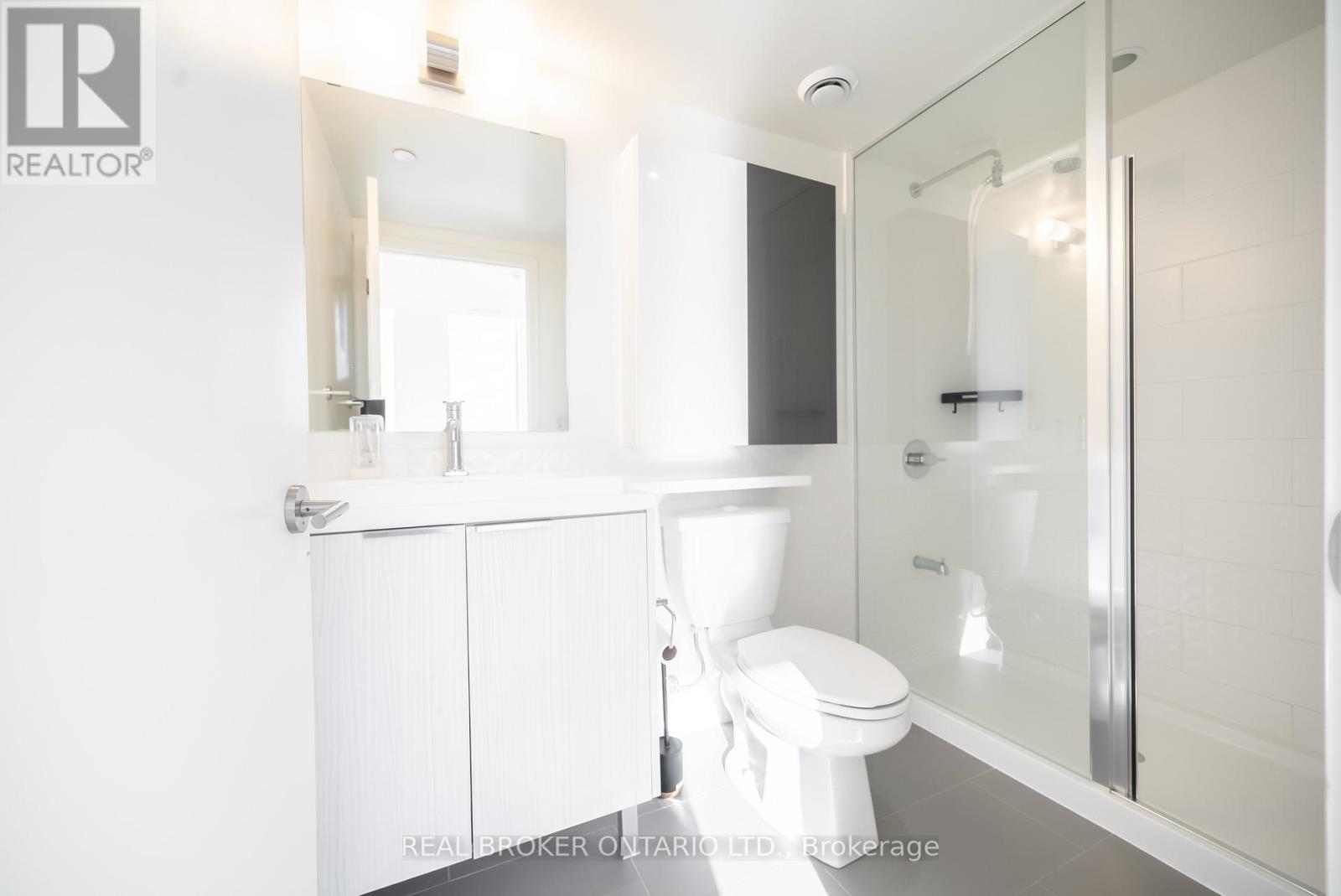 2211 - 2 Sonic Way, Toronto, Ontario  M3C 1P0 - Photo 8 - C12672330