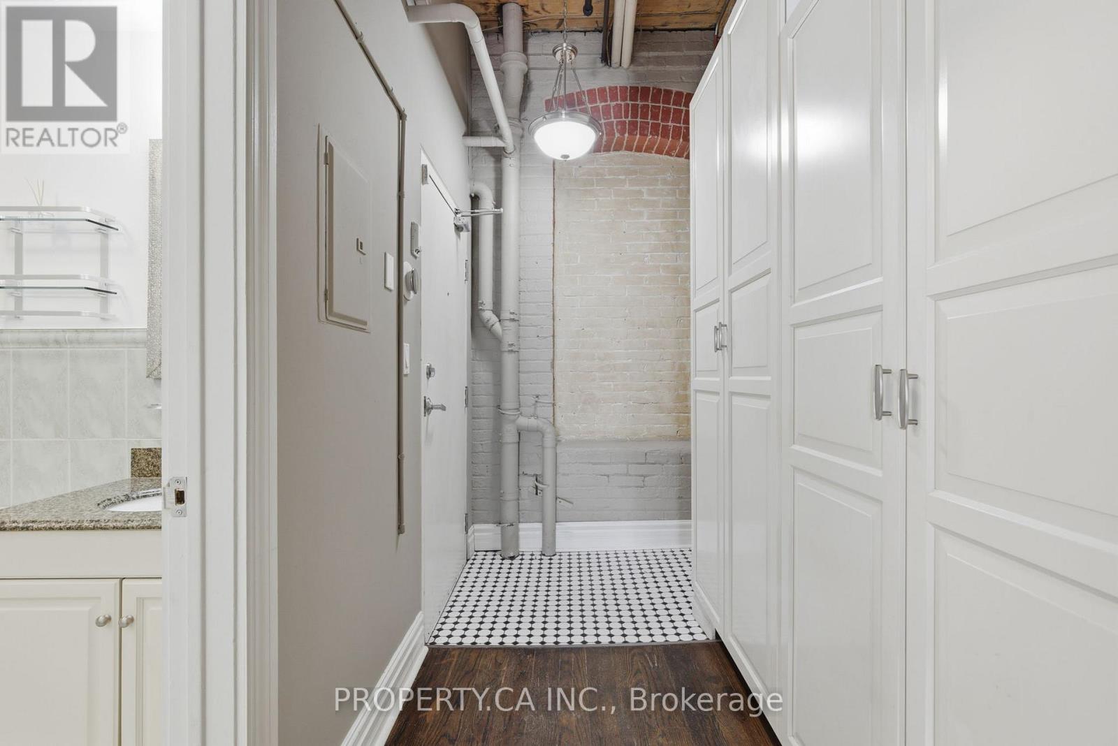 405 - 426 Queen Street E, Toronto, Ontario  M5A 1T4 - Photo 4 - C12672356