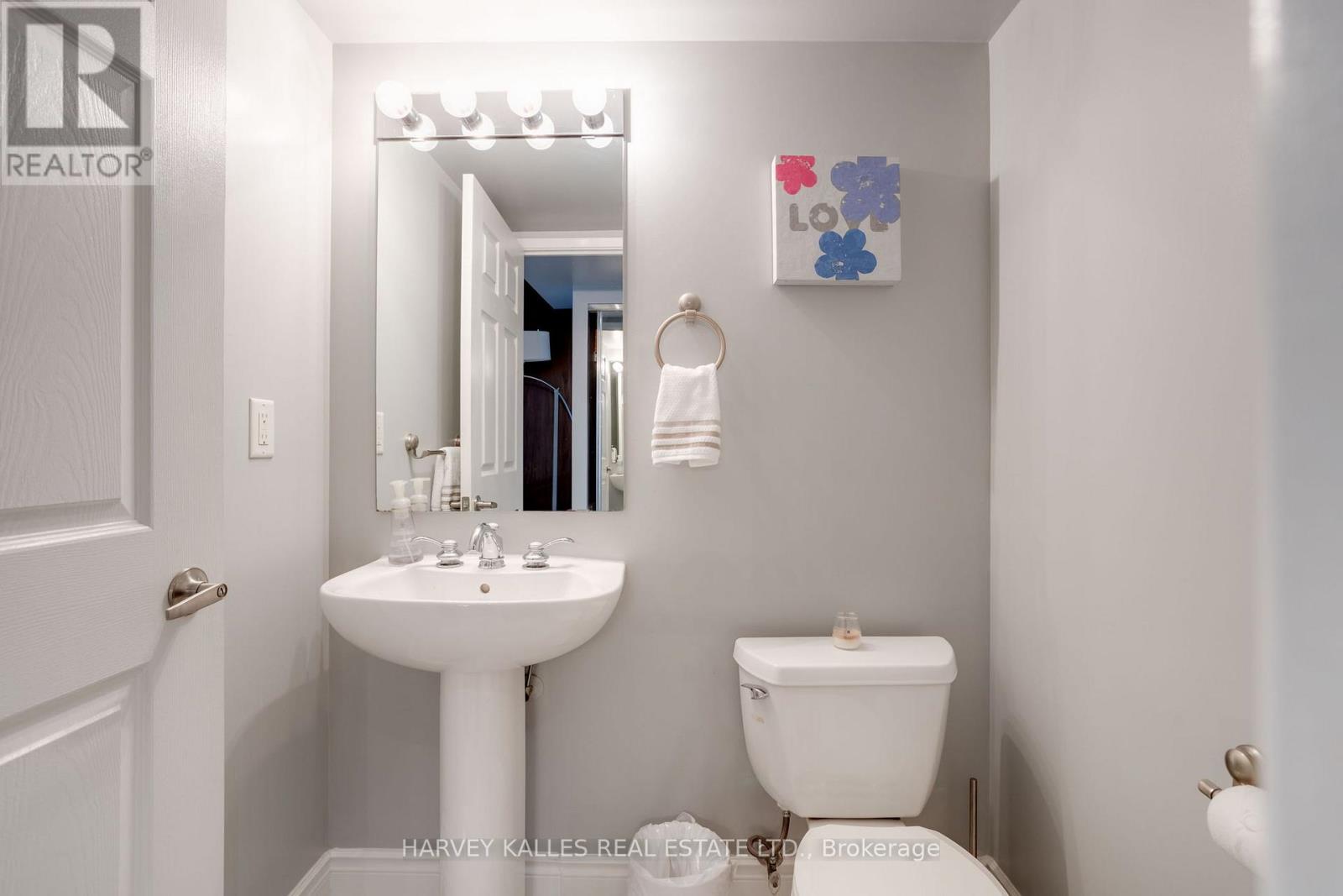 703 - 80 Cumberland Street, Toronto, Ontario  M5R 3V1 - Photo 16 - C12672376