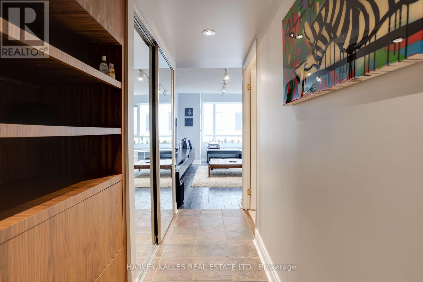 703 - 80 Cumberland Street, Toronto, Ontario  M5R 3V1 - Photo 18 - C12672376