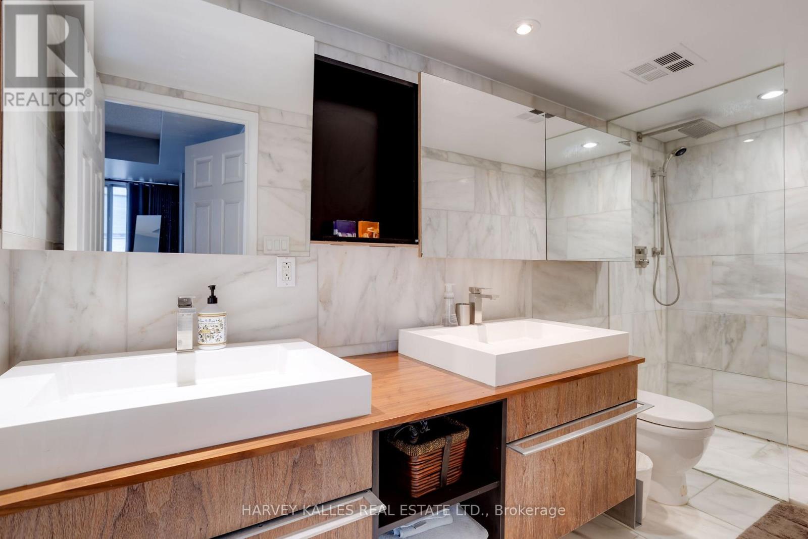 703 - 80 Cumberland Street, Toronto, Ontario  M5R 3V1 - Photo 22 - C12672376