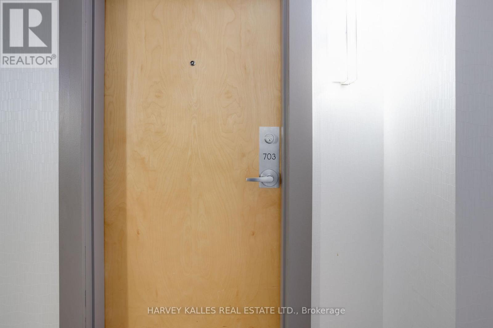 703 - 80 Cumberland Street, Toronto, Ontario  M5R 3V1 - Photo 5 - C12672376