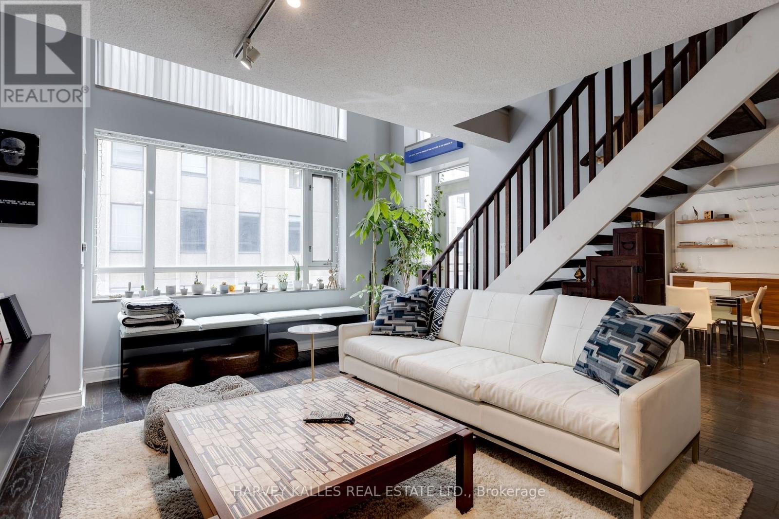 703 - 80 Cumberland Street, Toronto, Ontario  M5R 3V1 - Photo 6 - C12672376