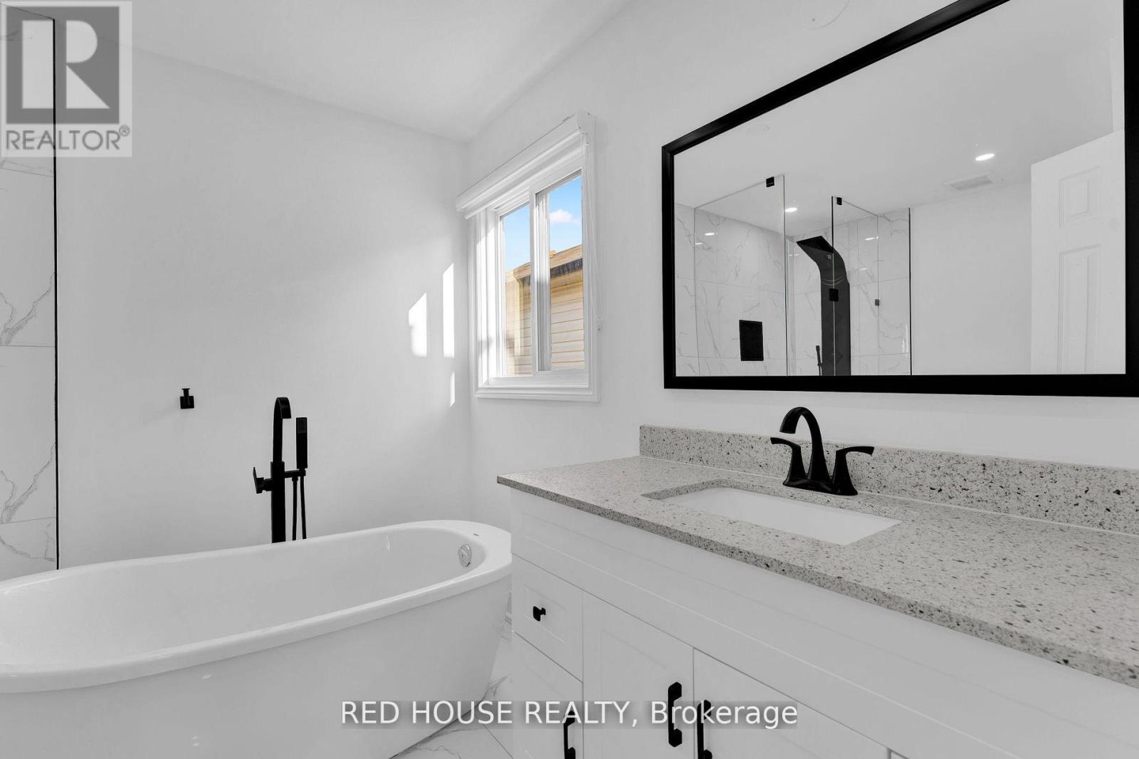 985 Sandcliff Drive, Oshawa, Ontario  L1K 2E4 - Photo 4 - E12672224