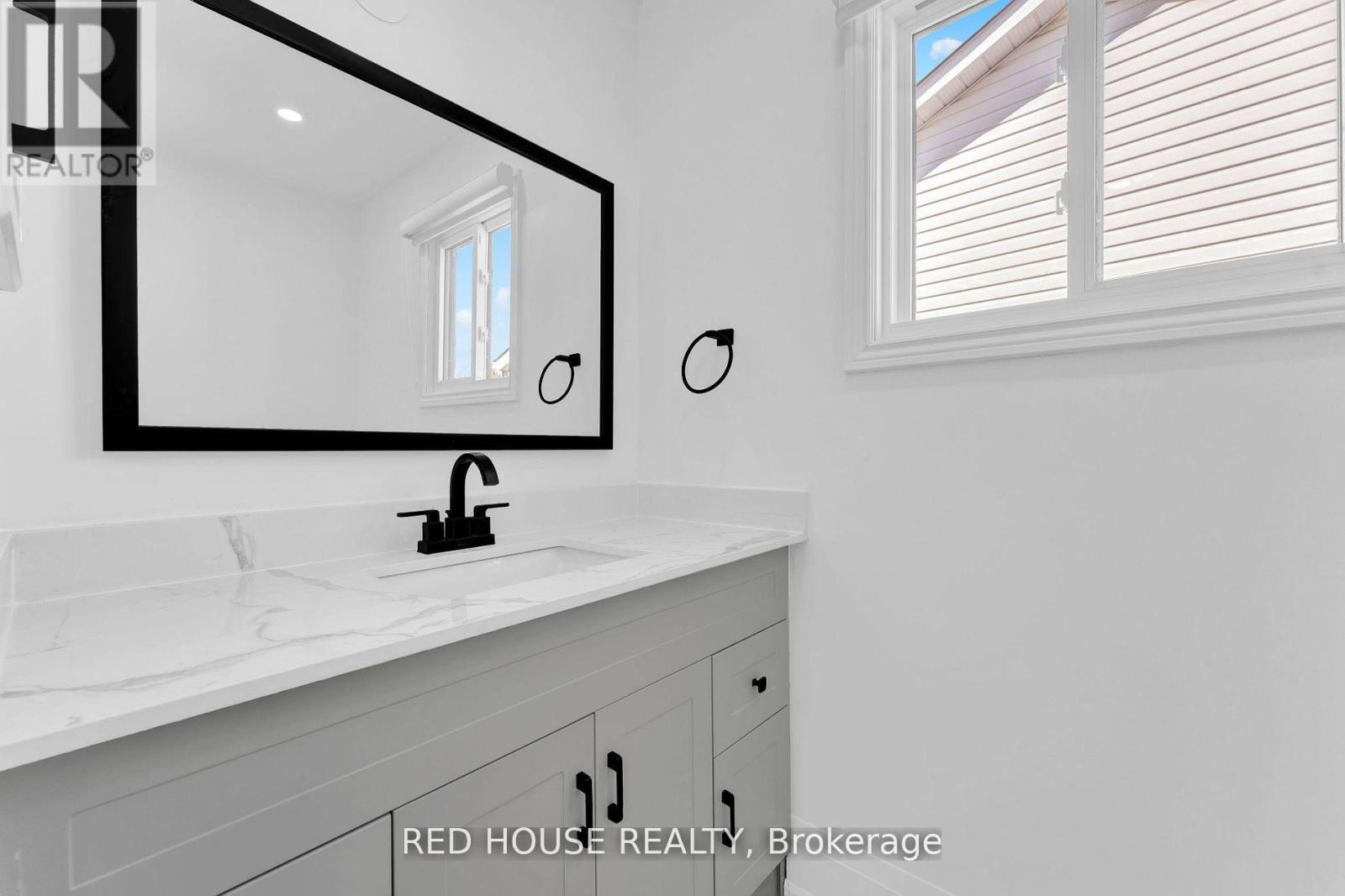 985 Sandcliff Drive, Oshawa, Ontario  L1K 2E4 - Photo 7 - E12672224