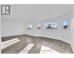 985 SANDCLIFF DRIVE, Oshawa, Ontario