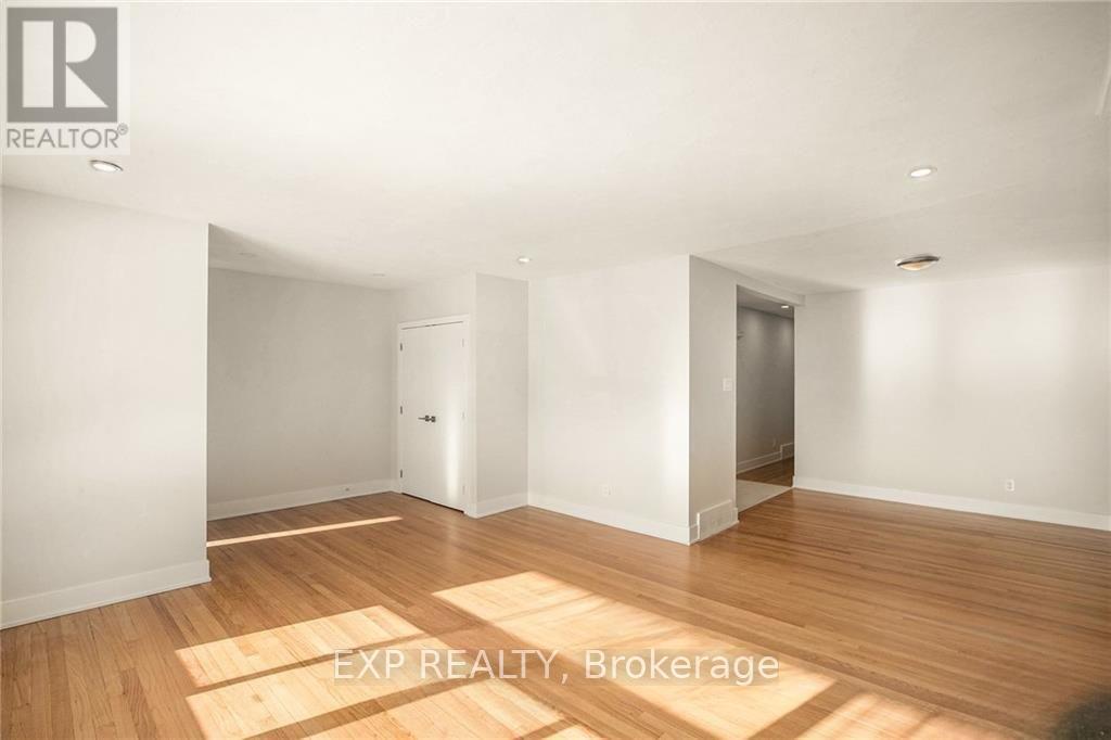 2655 Don Street, Ottawa, Ontario  K2B 6Y2 - Photo 4 - X12544356