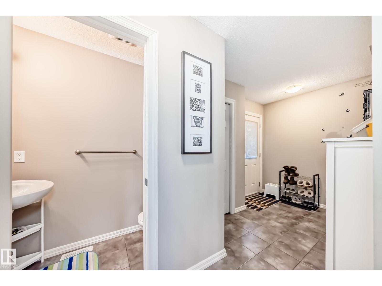 4908 213 St Nw Nw, Edmonton, Alberta  T6M 0G6 - Photo 6 - E4467235