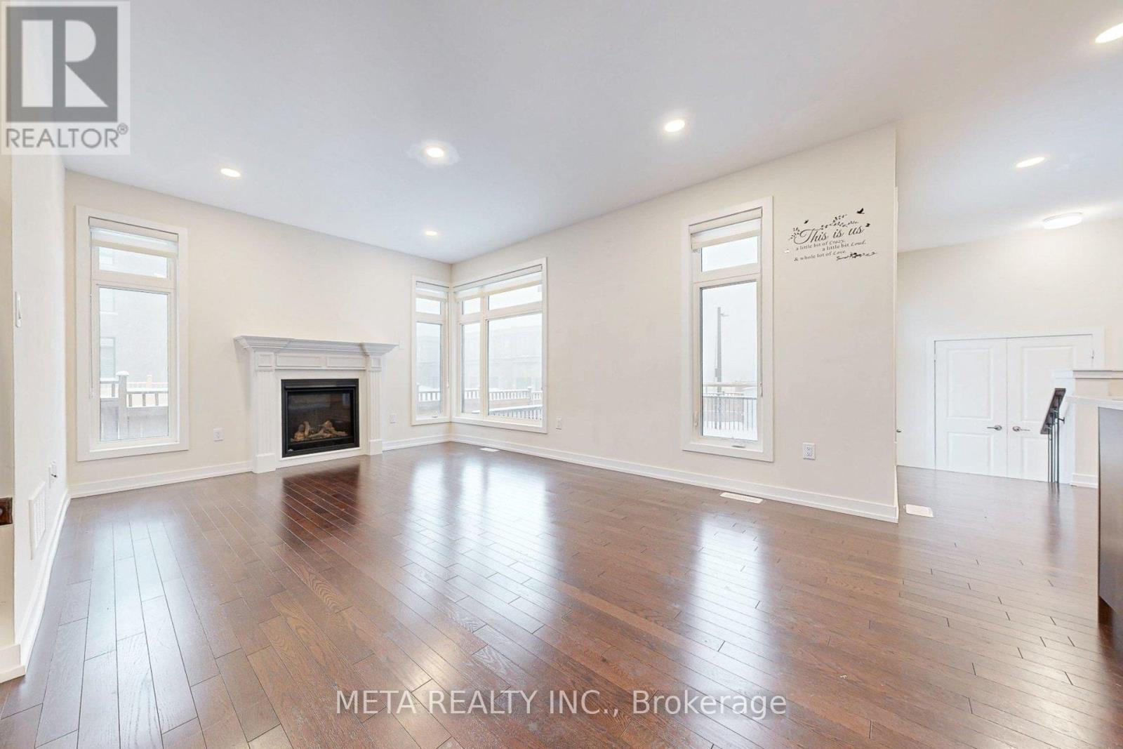 215 Webb Street, Markham, Ontario  L6B 1P1 - Photo 10 - N12672102