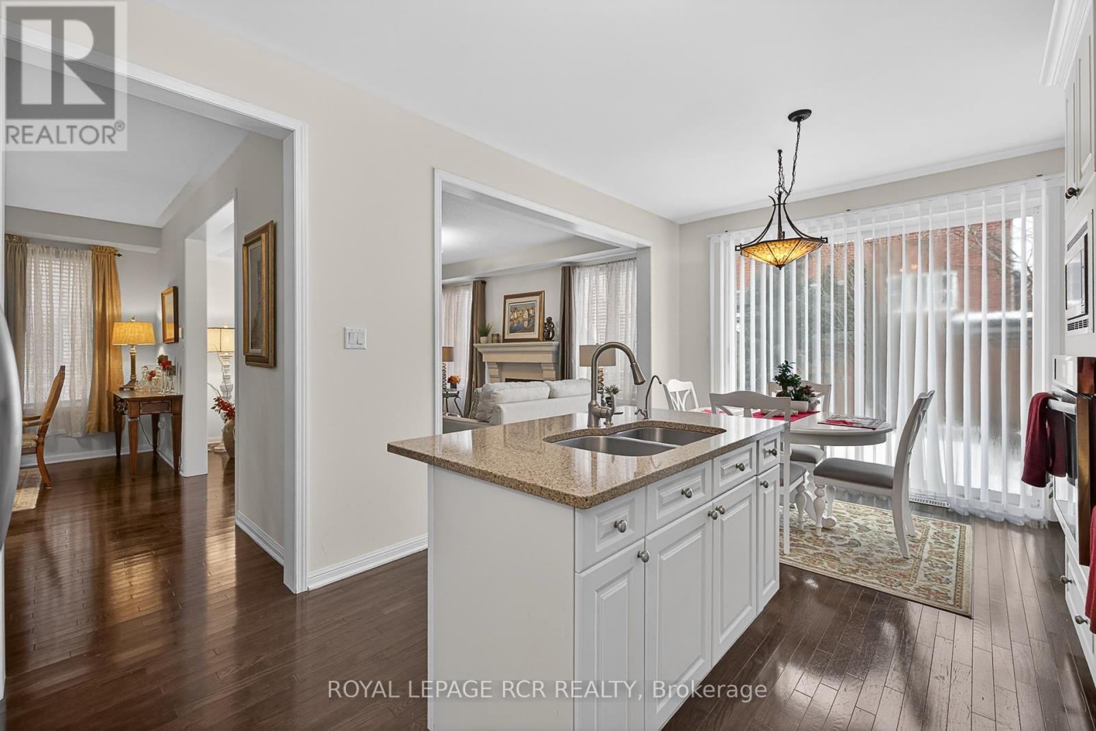 54 Ford Wilson Boulevard, Newmarket, Ontario  L3X 3G8 - Photo 16 - N12672136