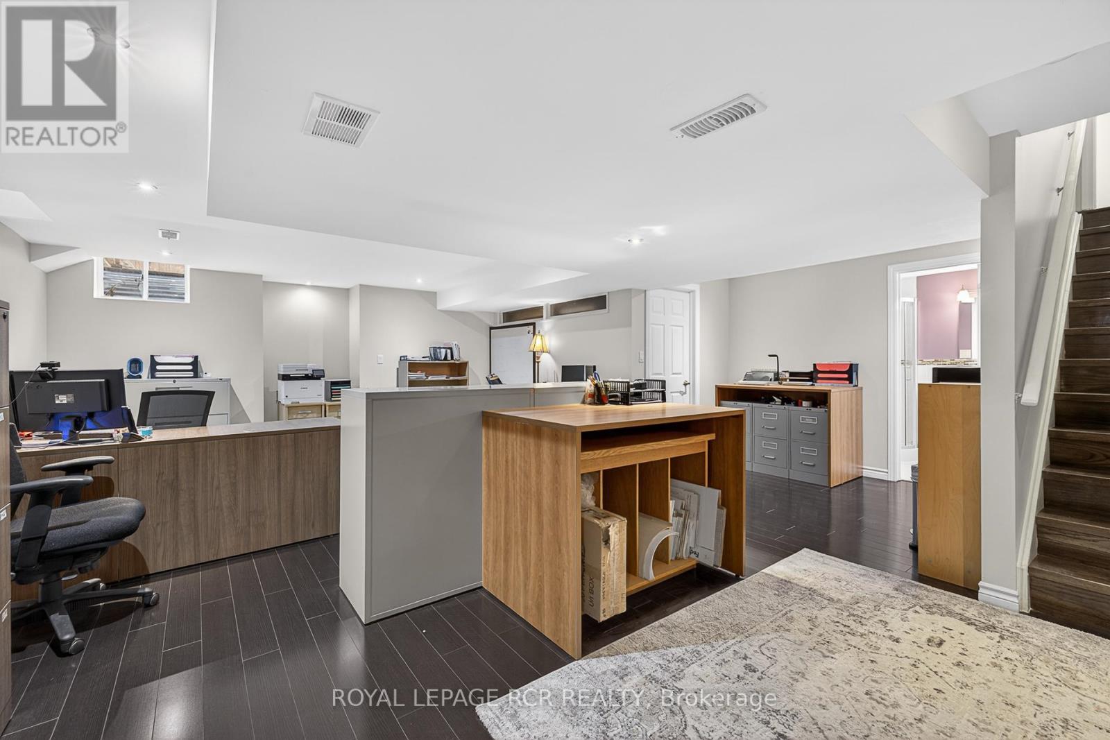 54 Ford Wilson Boulevard, Newmarket, Ontario  L3X 3G8 - Photo 32 - N12672136