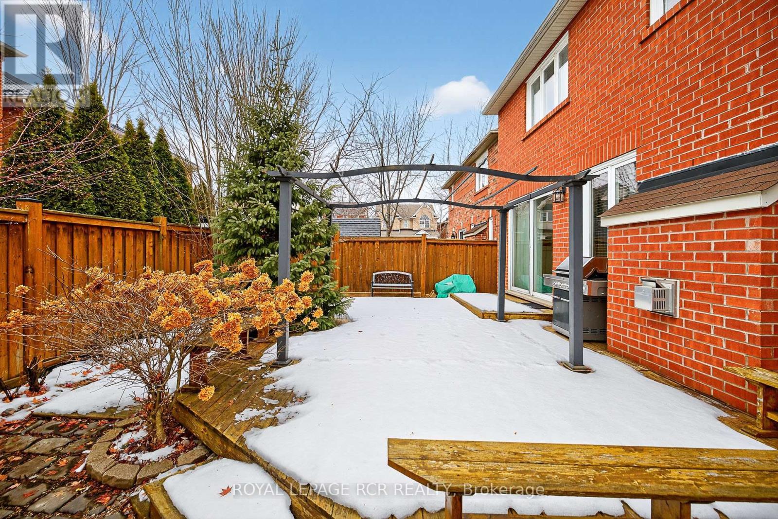 54 Ford Wilson Boulevard, Newmarket, Ontario  L3X 3G8 - Photo 45 - N12672136