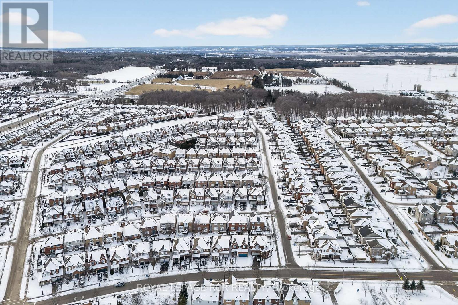 54 Ford Wilson Boulevard, Newmarket, Ontario  L3X 3G8 - Photo 49 - N12672136