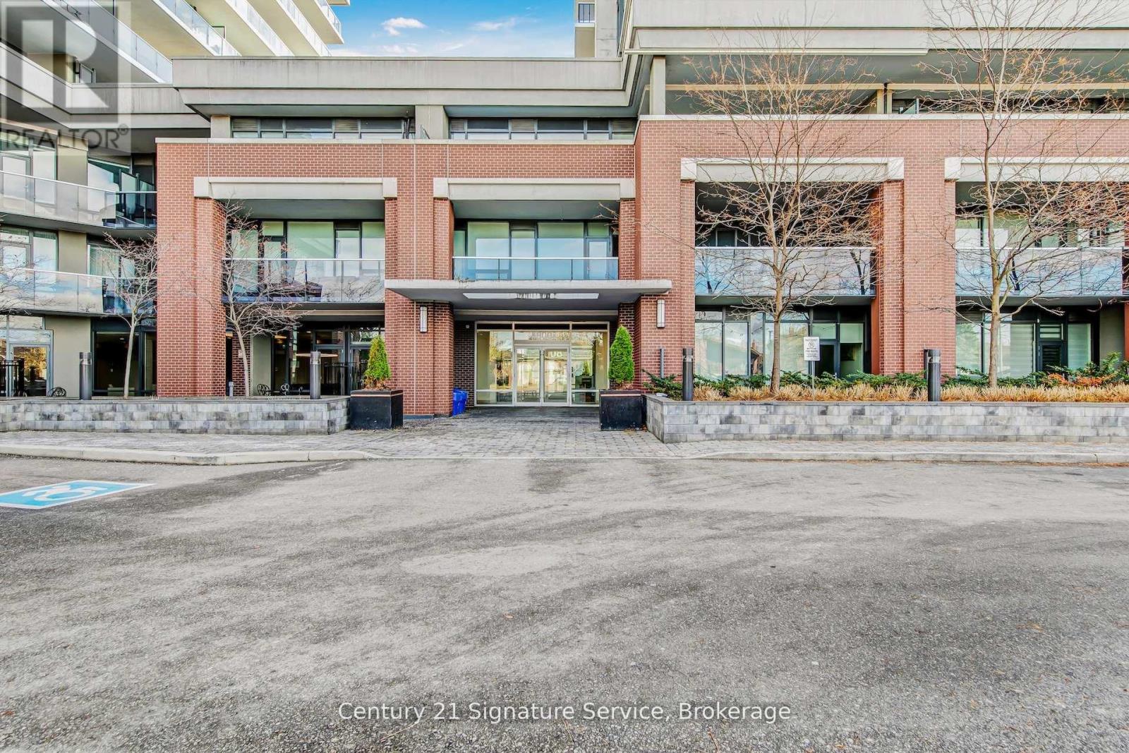 117 - 4800 Highway 7, Vaughan, Ontario  L4L 1H8 - Photo 2 - N12672144