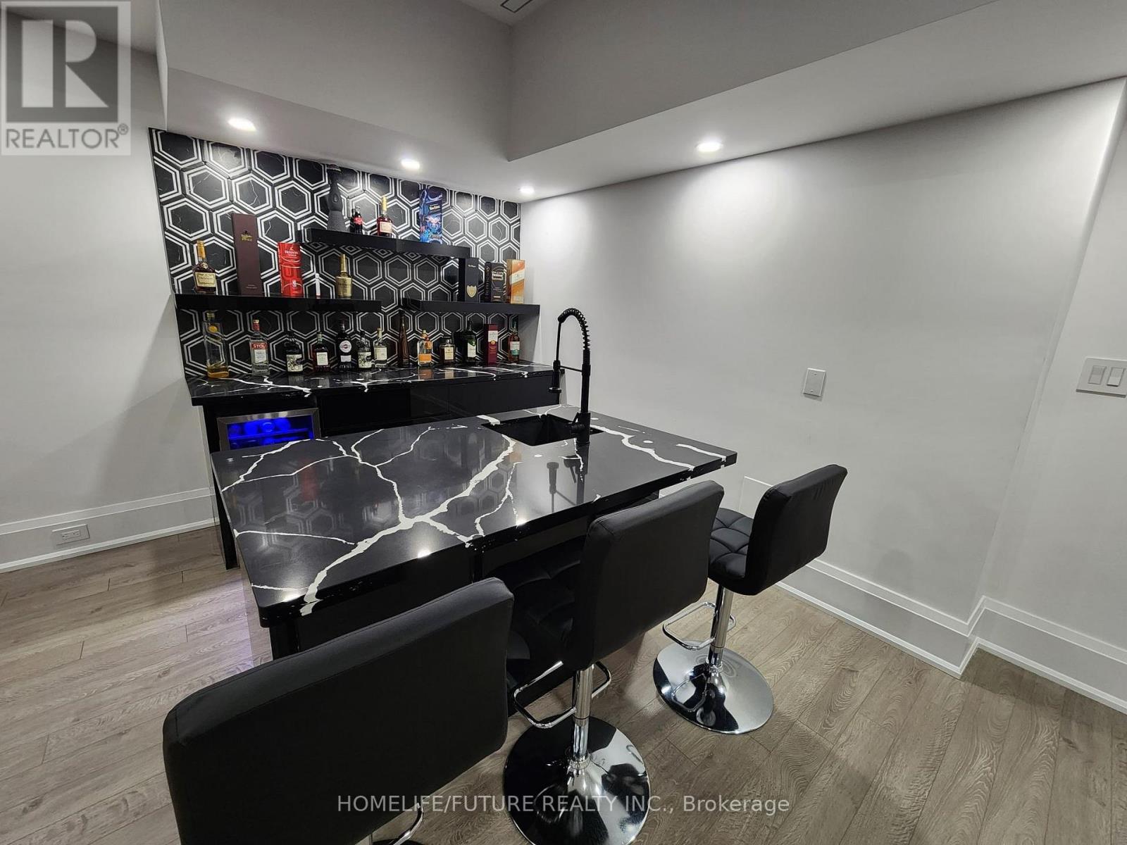 9 Pleasant Valley Drive, Whitchurch-Stouffville, Ontario  L4A 1W3 - Photo 33 - N12672198