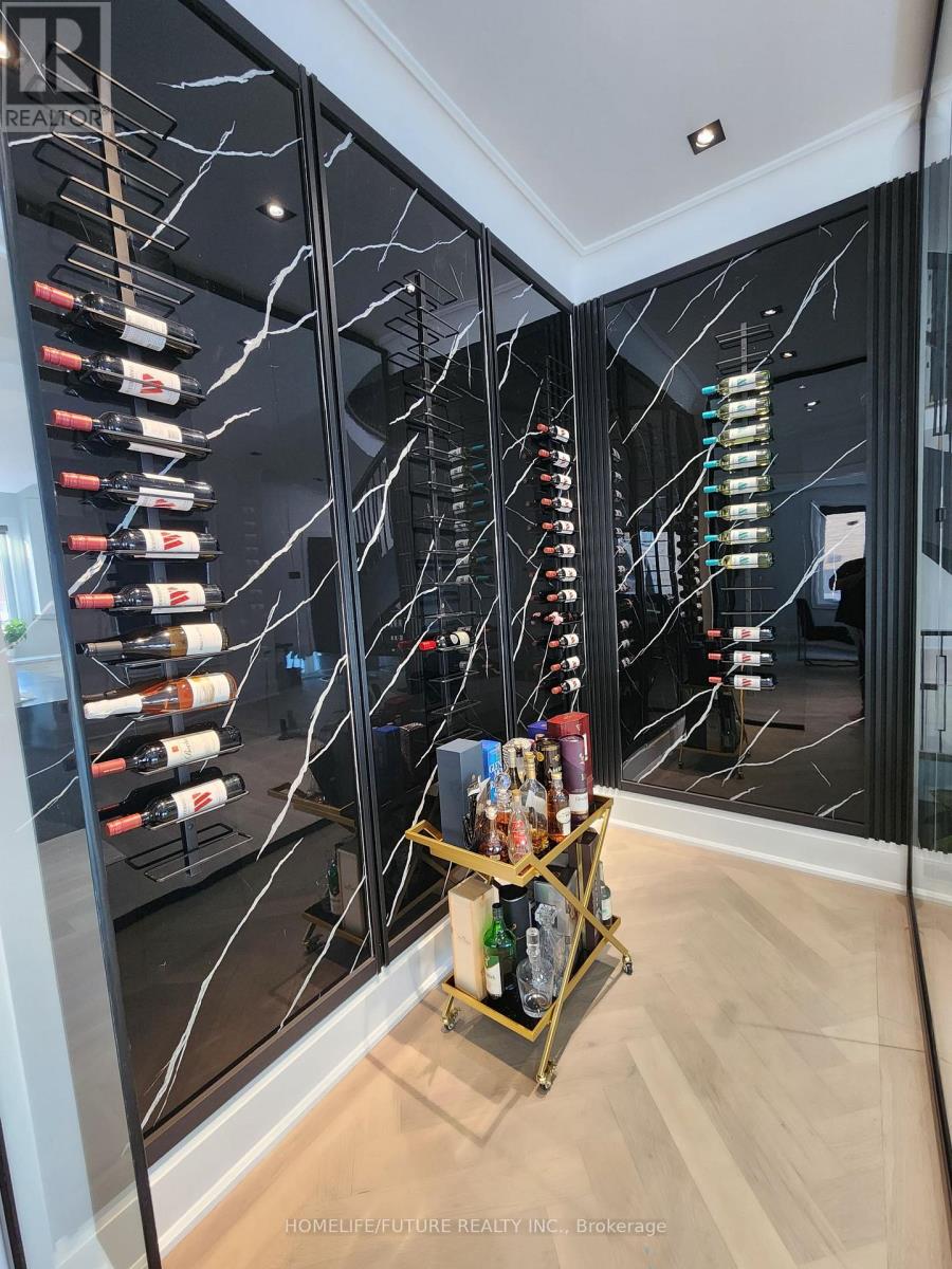 9 Pleasant Valley Drive, Whitchurch-Stouffville, Ontario  L4A 1W3 - Photo 7 - N12672198