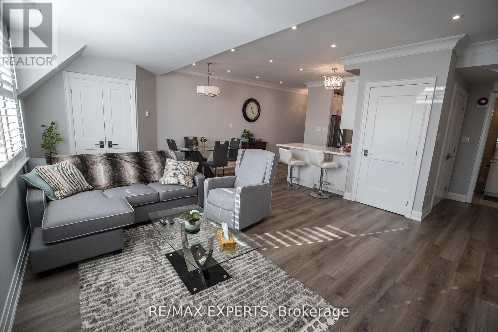 209 - 10462 Islington Avenue, Vaughan, Ontario  L0J 1C0 - Photo 14 - N12672354