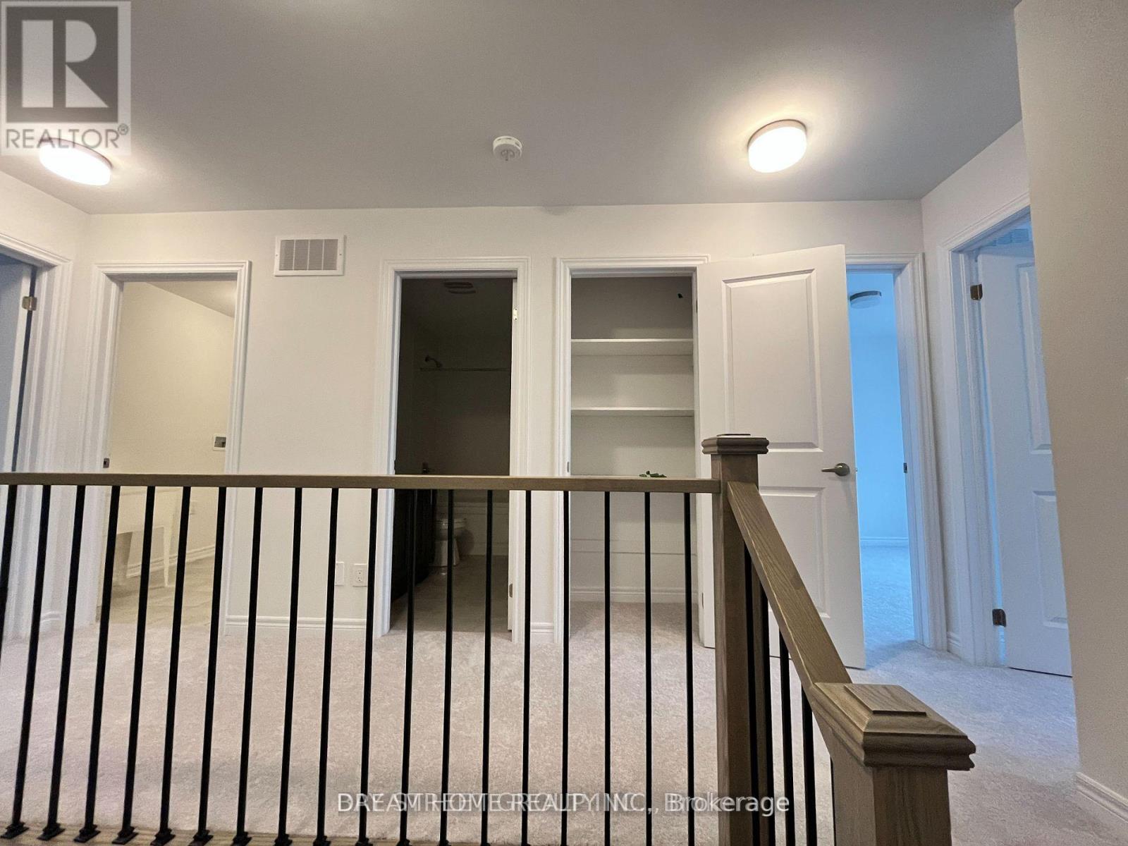 8 Brofarm Lane, Whitchurch-Stouffville, Ontario  L4A 5G2 - Photo 11 - N12672372