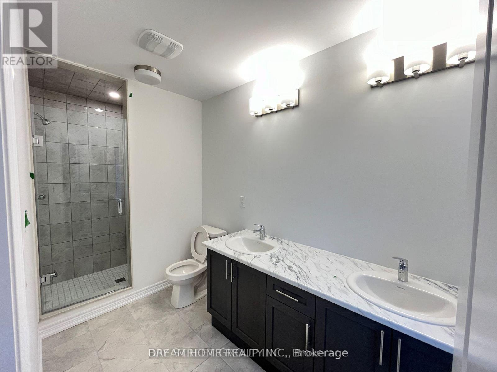 8 Brofarm Lane, Whitchurch-Stouffville, Ontario  L4A 5G2 - Photo 15 - N12672372