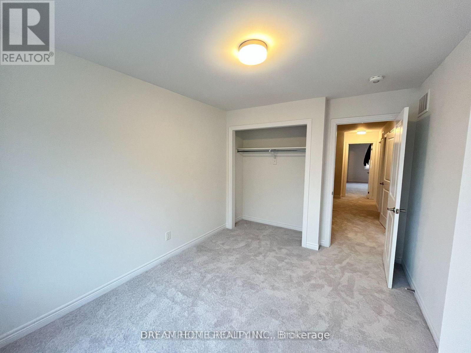 8 Brofarm Lane, Whitchurch-Stouffville, Ontario  L4A 5G2 - Photo 19 - N12672372