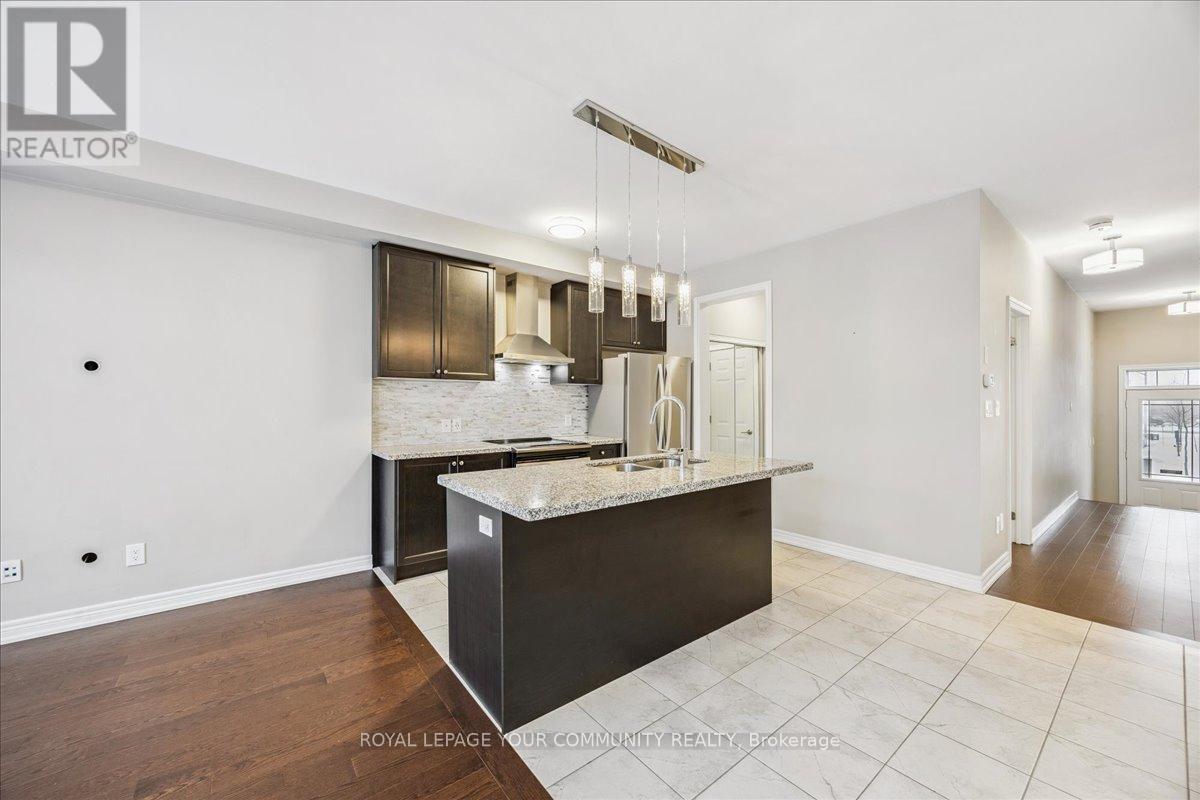 53 Clifford Crescent, New Tecumseth, Ontario  L0G 1W0 - Photo 11 - N12672400