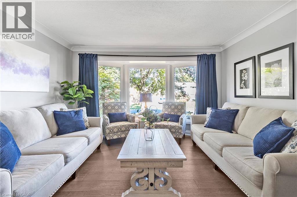 94 Dorchester Drive, Grimsby, Ontario  L3M 1A8 - Photo 6 - 40778444