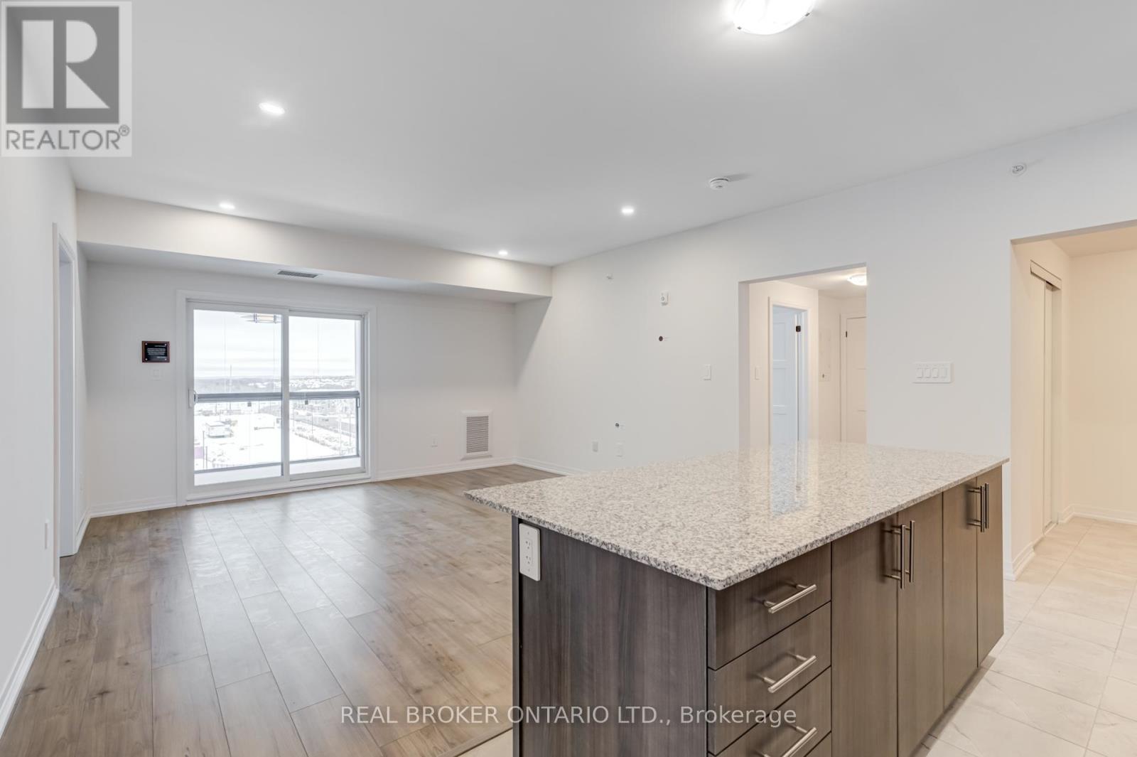 413 - 15 Kneeshaw Drive S, Barrie, Ontario  L9J 0X9 - Photo 13 - S12672200