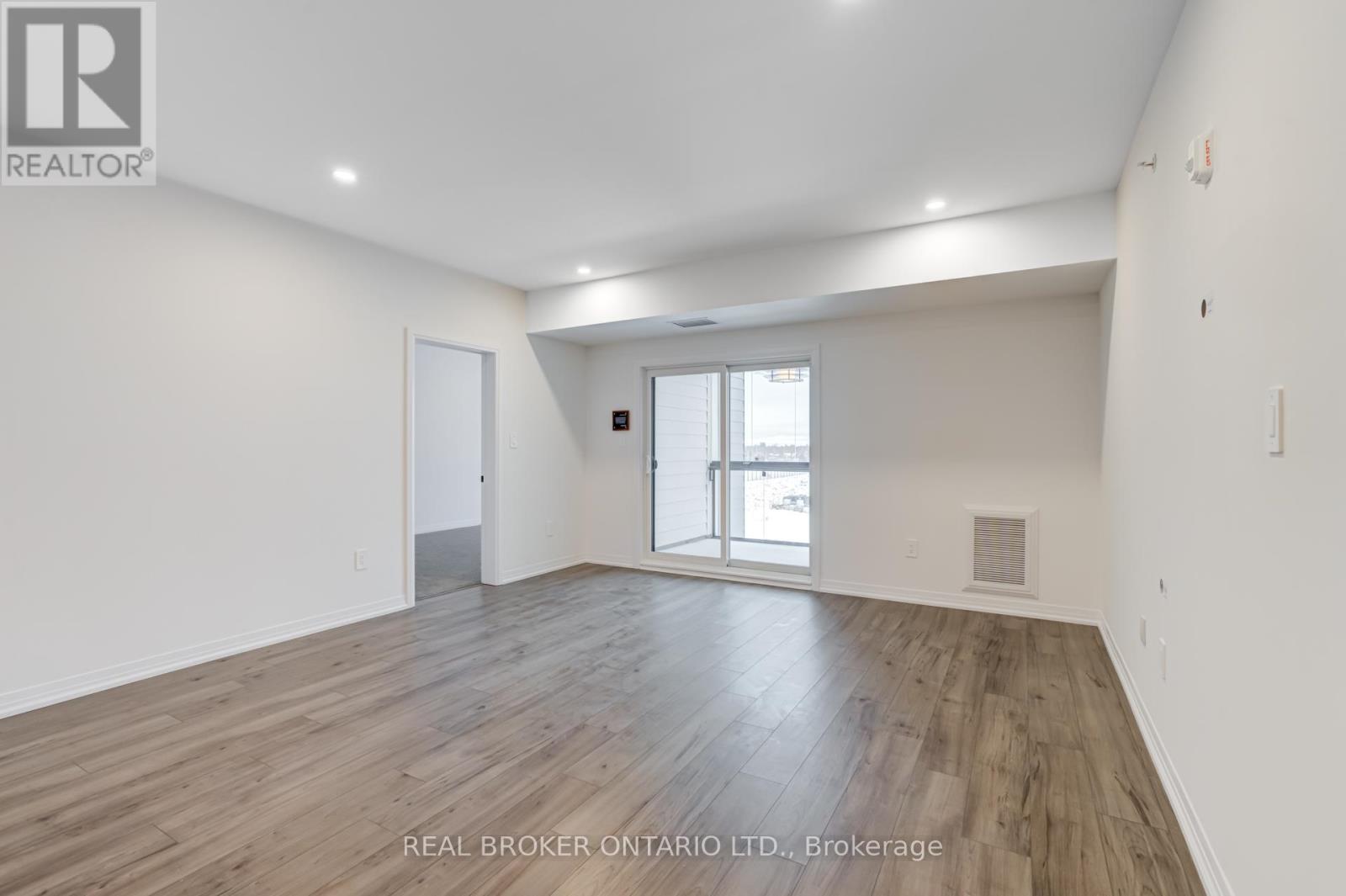 413 - 15 Kneeshaw Drive S, Barrie, Ontario  L9J 0X9 - Photo 14 - S12672200