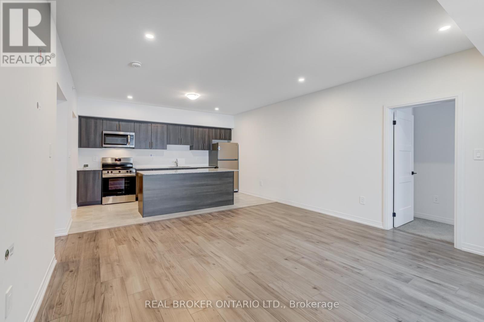 413 - 15 Kneeshaw Drive S, Barrie, Ontario  L9J 0X9 - Photo 17 - S12672200