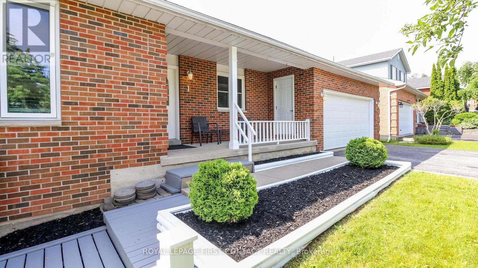 1 Mariposa Drive, Orillia, Ontario  L3V 7G6 - Photo 3 - S12672214