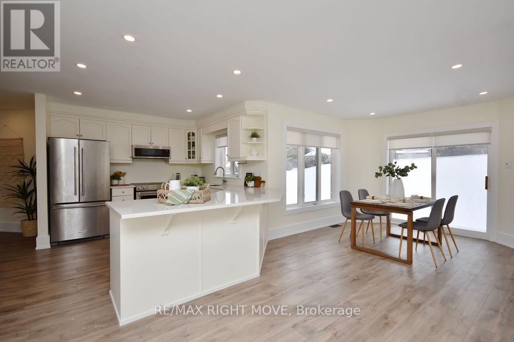 1348 Hawk Ridge Crescent, Severn, Ontario  L3V 6H4 - Photo 10 - S12672282