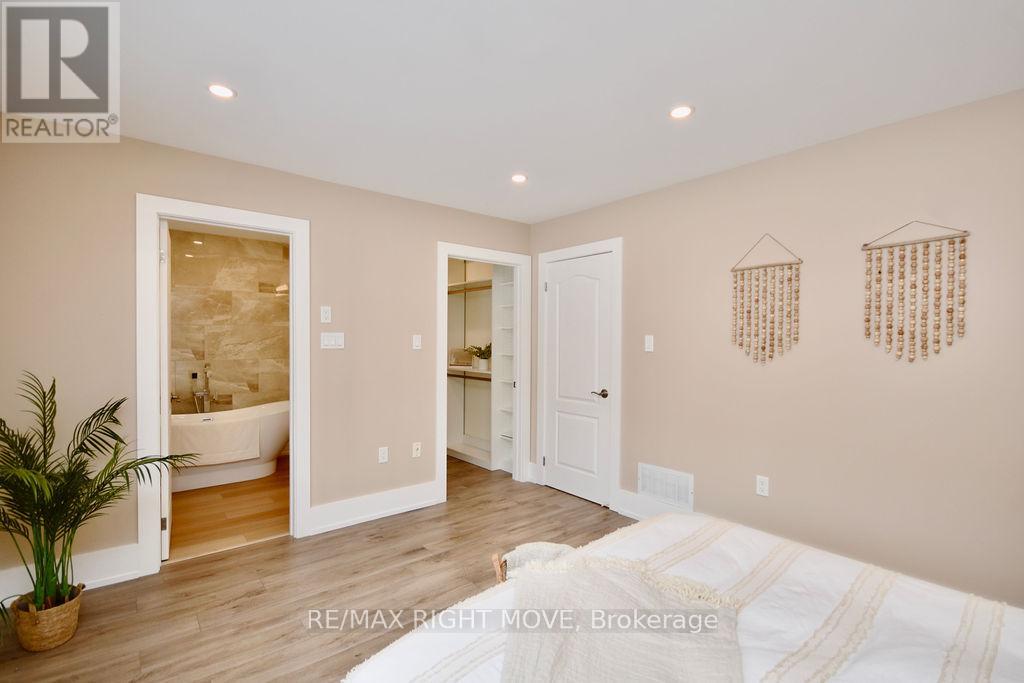 1348 Hawk Ridge Crescent, Severn, Ontario  L3V 6H4 - Photo 15 - S12672282