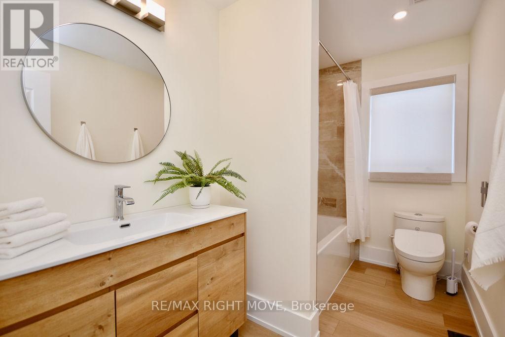 1348 Hawk Ridge Crescent, Severn, Ontario  L3V 6H4 - Photo 17 - S12672282